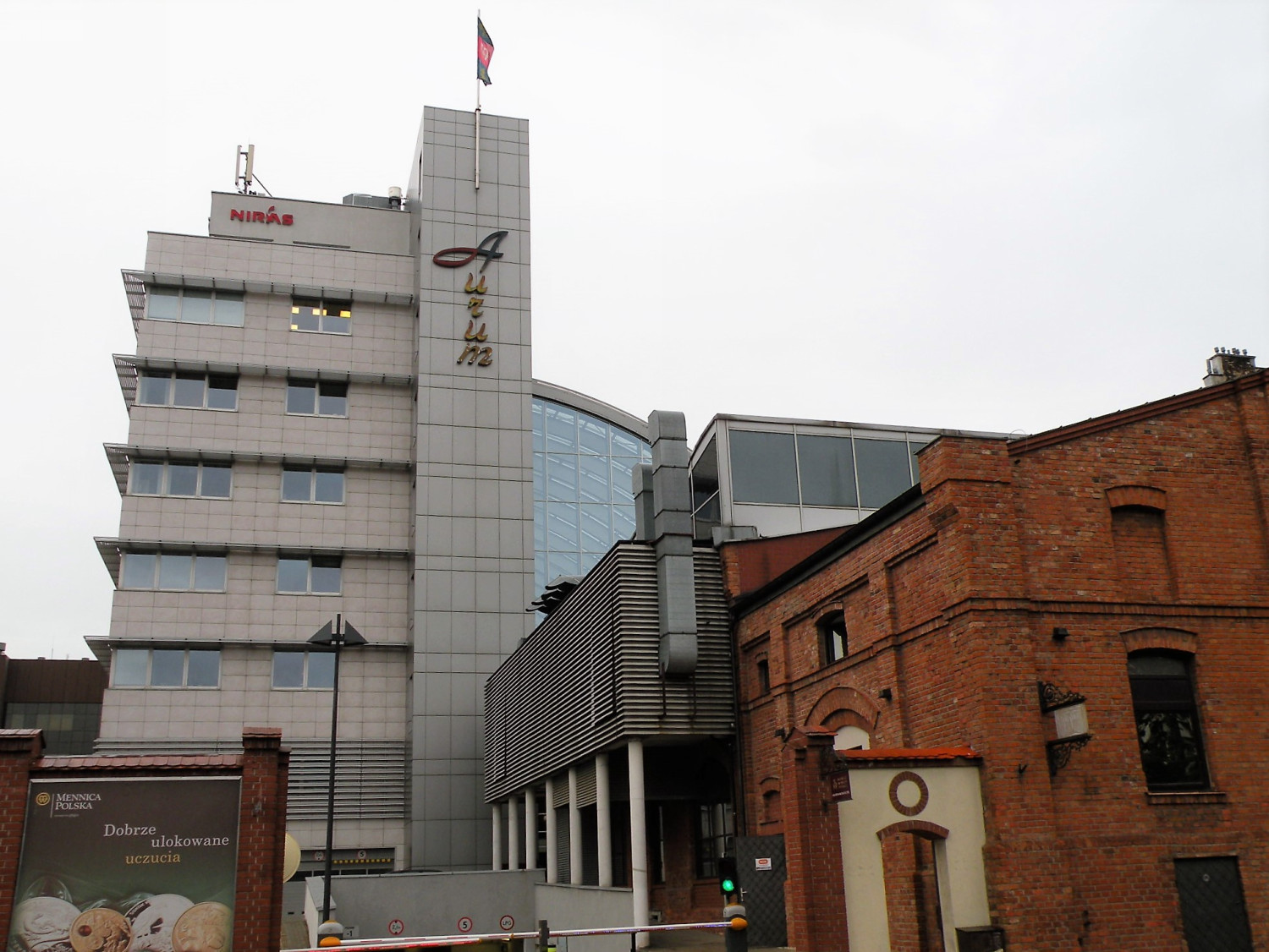 Zdjęcie architektury budynku Aurum